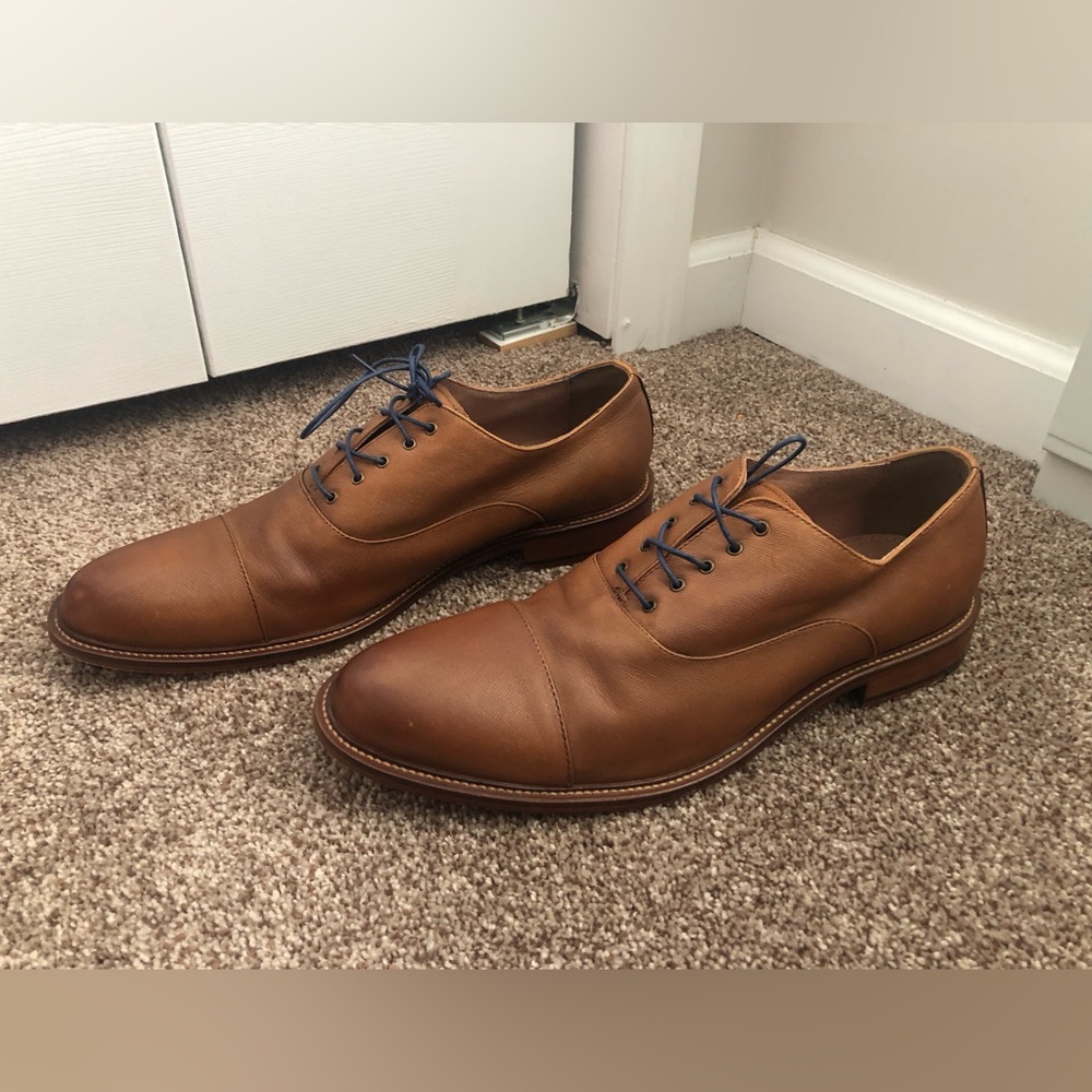 Aston Grey men’s dress shoe